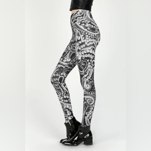 BlackMilk | Mono Octopus HWMF Leggings - Picture 3 of 10